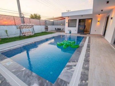 VILLA MEVA 1