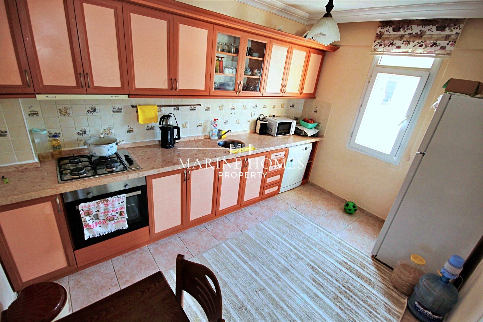 Ölüdeniz Caddesi Üzerinde Deniz Manzaralı Satılık 2+1 Daire