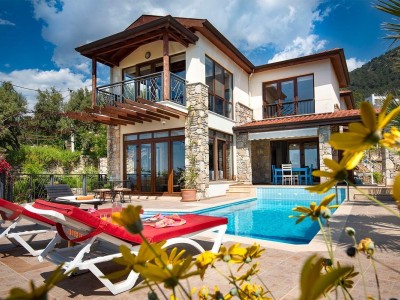 VİLLA RAVİLYA