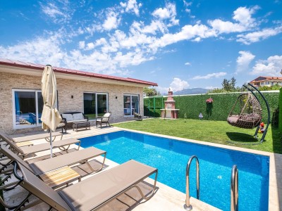 VILLA LUPIN 1