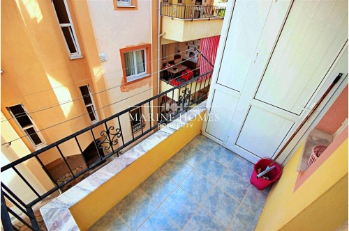 Ölüdeniz Caddesi Üzerinde Deniz Manzaralı Satılık 2+1 Daire