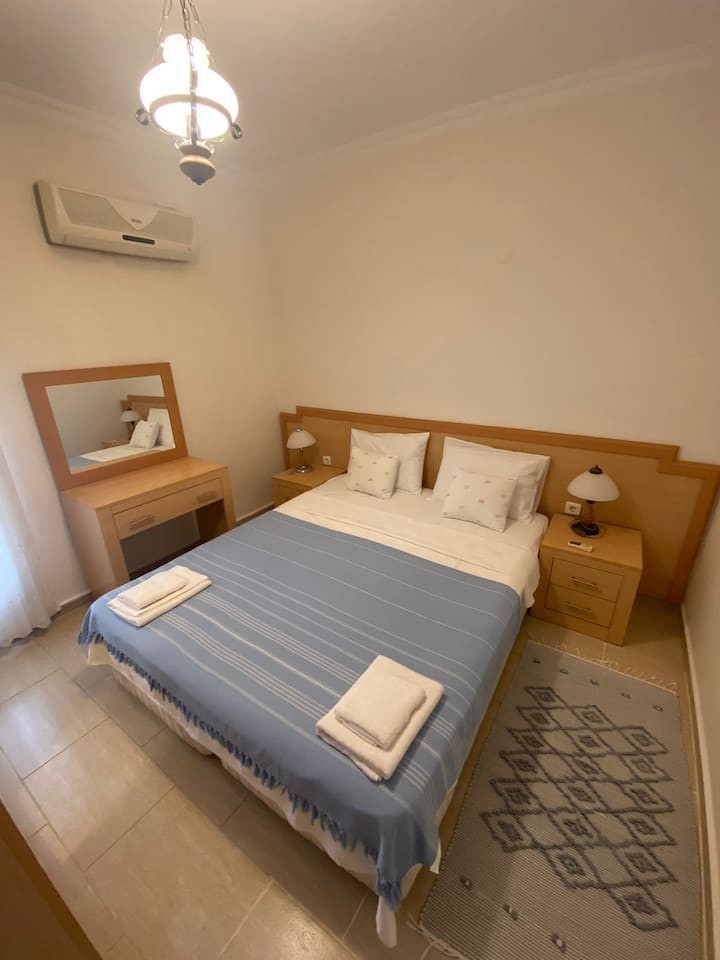 FOR SALE 2 BEDROOM APARTMENT