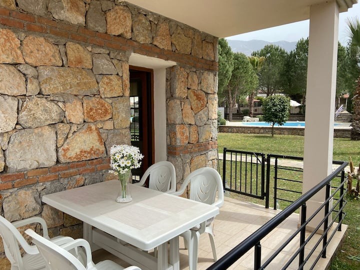 FOR SALE 2 BEDROOM APARTMENT