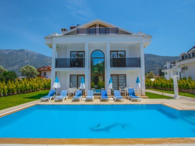 VILLA SAMI