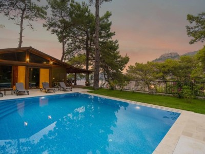 VILLA KELEBEK