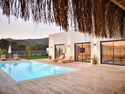 VILLA MABOLLA