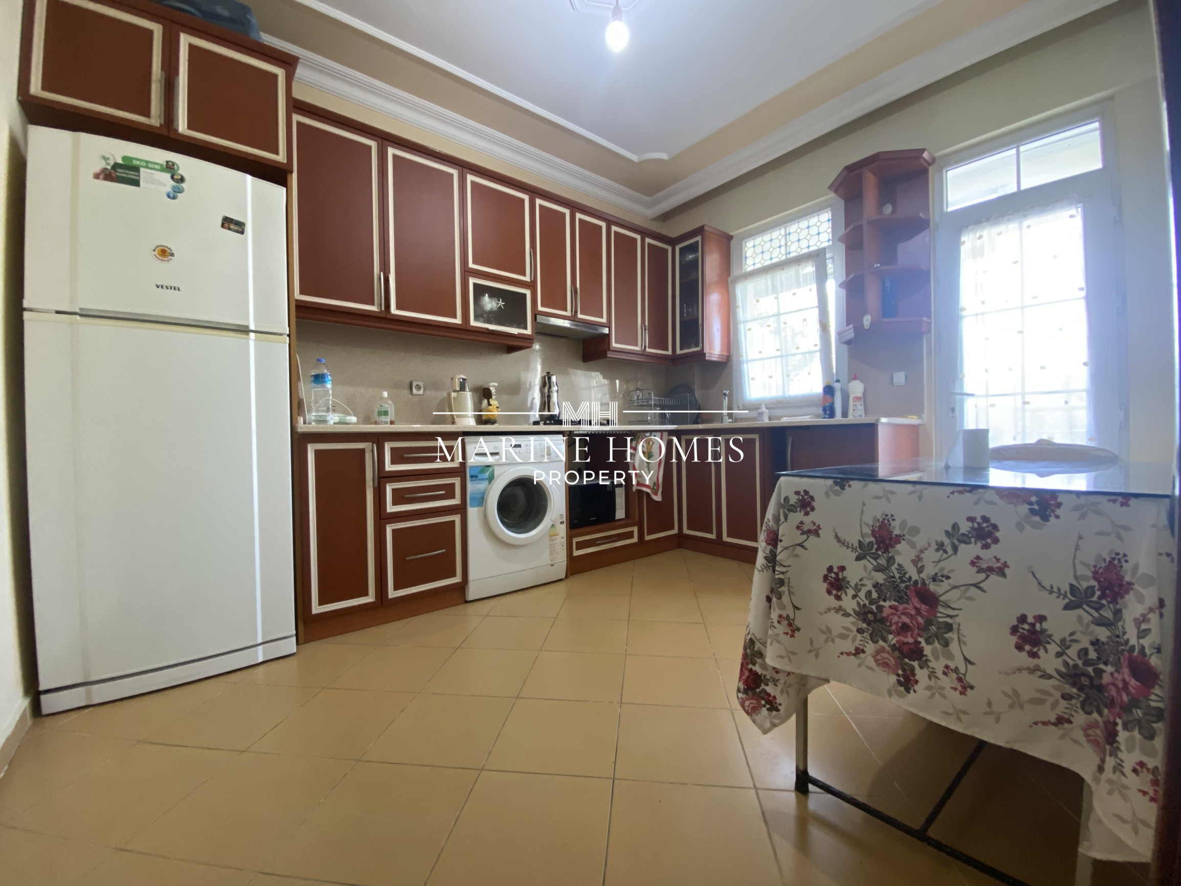 Babataşı Mahallesinde Sahile 300 Metre Mesafe Satılık 3+1 Villa