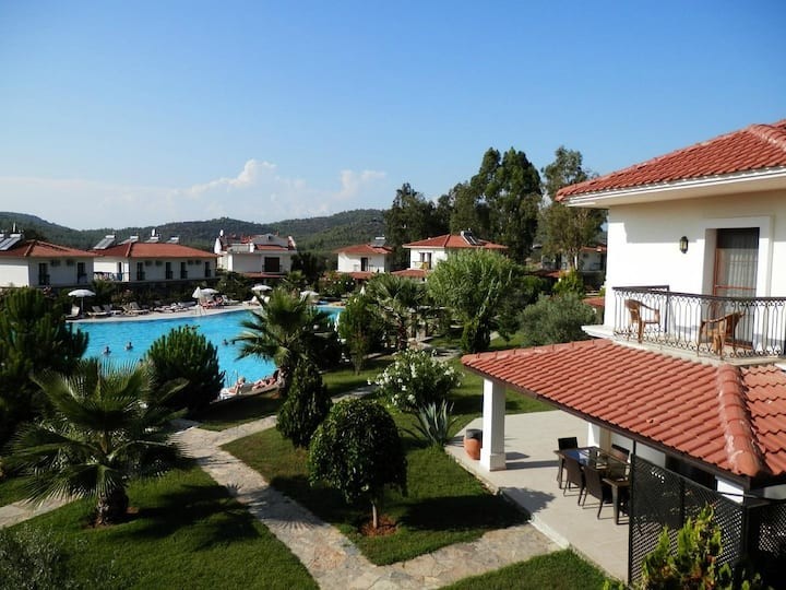 FOR SALE 2 BEDROOM APARTMENT