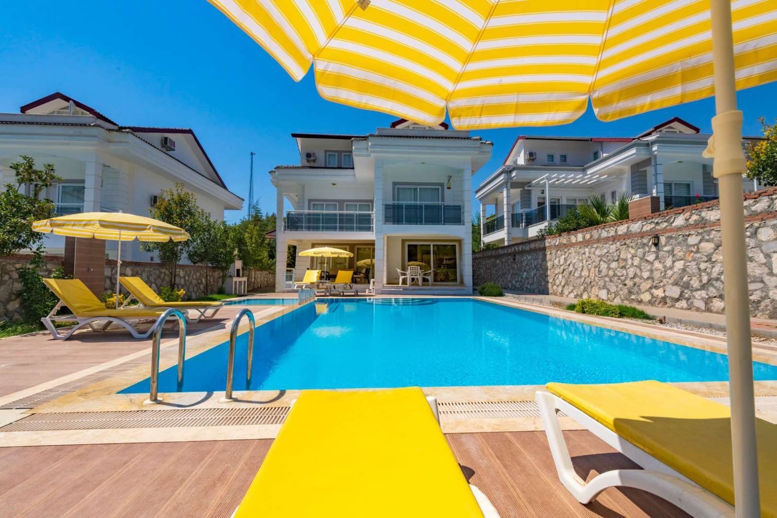 VILLA BERA 1