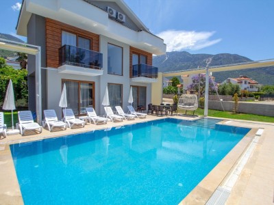 VILLA TUNA