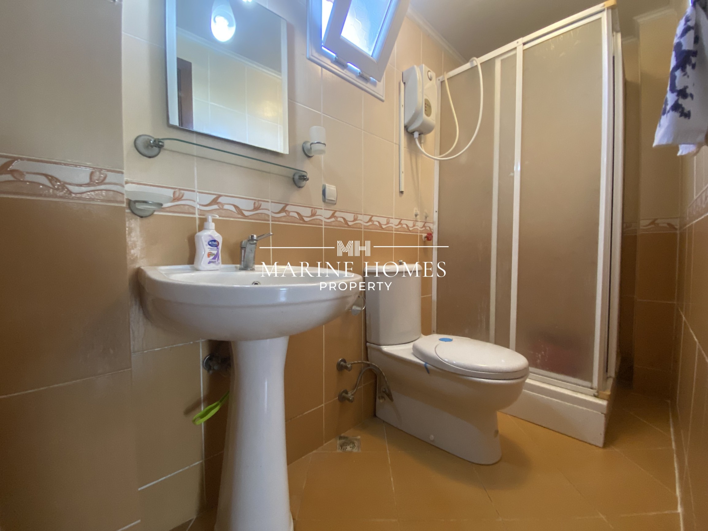 Babataşı Mahallesinde Sahile 300 Metre Mesafe Satılık 3+1 Villa